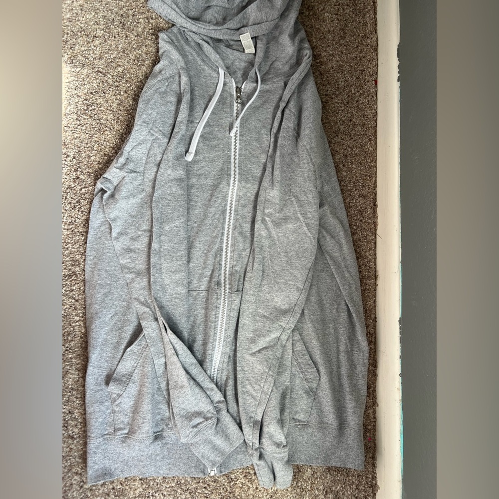 Size medium Fruit of the Loom zip up